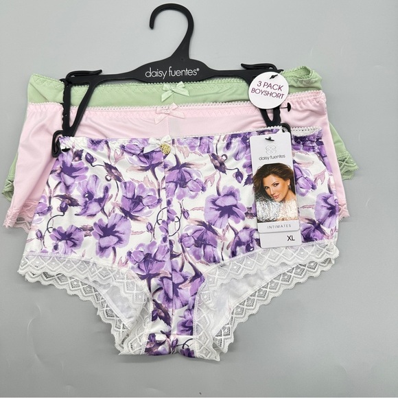 NWT Daisy Fuentes Purple and Pink Floral Lace Trim Panties Size XL - Picture 1 of 5